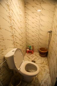 Ένα μπάνιο στο Adrar view lodge