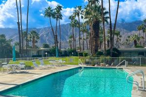 En generel udsigt til bjerge eller udsigt til bjerge taget fra lejligheden