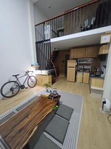 Η κουζίνα ή μικρή κουζίνα στο IKU Home