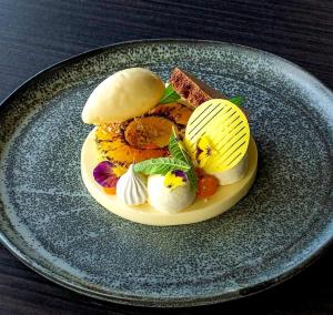 Φαγητό σε αυτό το ξενοδοχείο ή κάπου εκεί κοντά +24 φωτογραφίες