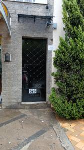 Фасад или вход в Sakura Hostel