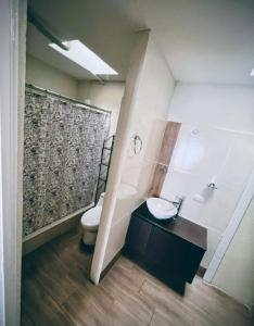 Ένα μπάνιο στο Bella Hotel Guatemala