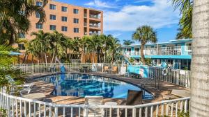 Πισίνα στο ή κοντά στο Bayside Inn and Marina