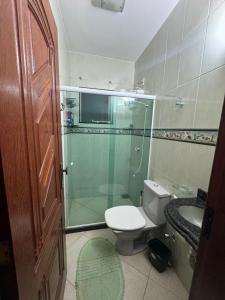 Ένα μπάνιο στο Casa para temporada em Arraial do Cabo +8 φωτογραφίες