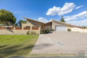 Το κτήριο όπου στεγάζεται  η παραθεριστική κατοικία