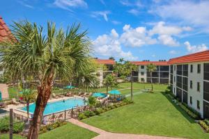 Πισίνα στο ή κοντά στο 1BR 3rd floor Sanibel condo with endless ocean views 5B3