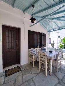 En terrasse eller udendørsområde på Our Summer Nest