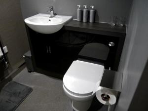 Ένα μπάνιο στο The Ferny Hoolet +28 φωτογραφίες