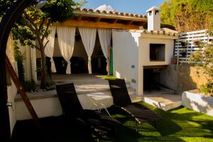 A garden outside Casa Gema