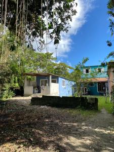 Κήπος έξω από το casa de temporada litoral Boraceia Beach