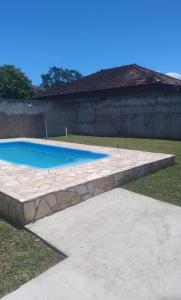 Bazén v ubytování Praiana nebo v jeho okolí