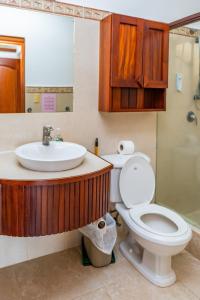 Ένα μπάνιο στο Agualina Kite Hotel