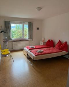 Giường trong phòng chung tại Very Nice Apto