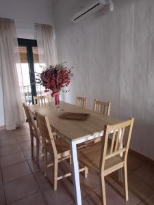 Billede fra billedgalleriet på Charming traditional family townhouse in Calella i Calella