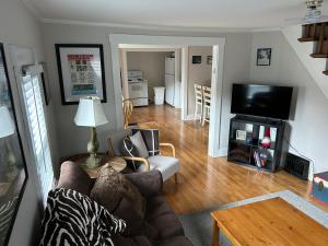 Μια τηλεόραση ή/και κέντρο ψυχαγωγίας στο 10 min Killington and Woodstock