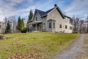 Το κτήριο όπου στεγάζεται  η παραθεριστική κατοικία