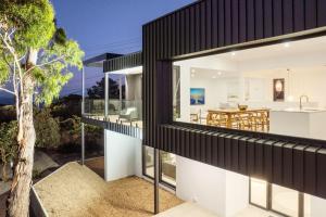 an external view of a house with black and white walls at Grandview Lookout - McCrae in McCrae