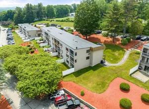 Φωτογραφία από το άλμπουμ του Cozy Condo at Weirs beach στη Laconia