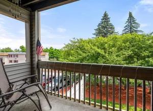 Φωτογραφία από το άλμπουμ του Cozy Condo at Weirs beach στη Laconia