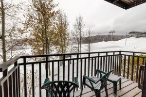 Bear Claw 312 - Ski-in Ski-out Condo! om vinteren