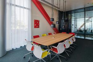 Οι επιχειρηματικές εγκαταστάσεις ή/και οι αίθουσες συνεδριάσεων στο citizenM Menlo Park