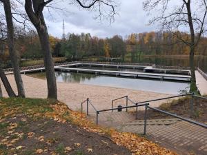 Θέα στο ποτάμι κοντά σε αυτό το διαμέρισμα