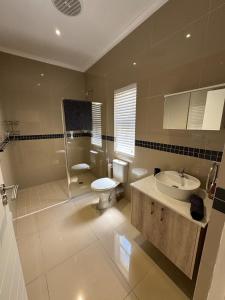 Ένα μπάνιο στο Avalon +49 φωτογραφίες