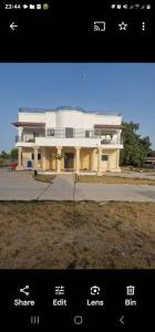 Το κτήριο όπου στεγάζεται  το διαμέρισμα