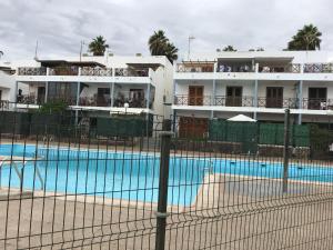 Swimmingpoolen hos eller tæt på Holiday Home Bungamar