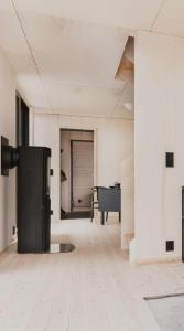 Μια τηλεόραση ή/και κέντρο ψυχαγωγίας στο Architect-Designed Cabin Panoramic View