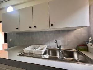 Afbeelding uit fotogalerij van chambre de standing a yoff virage N2 in Ngor