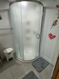 Phòng tắm tại Appartement Cool à Longueuil Plan A +12 ảnh