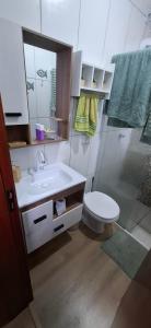 Afbeelding uit fotogalerij van Casa aconchegante com piscina em Nova Tramandai, até 6 hospédes, não aceitamos pets in Tramandaí