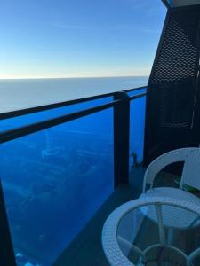 Cảnh biển hoặc tầm nhìn ra biển từ khách sạn căn hộ