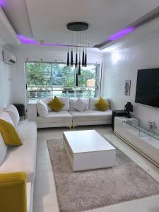 Φωτογραφία από το άλμπουμ του Cozy 1 Bedroom & Parlor GRA Ikeja σε Ikeja