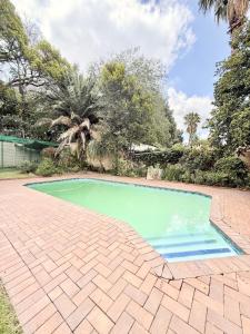 Πισίνα στο ή κοντά στο Home in Randpark Ridge