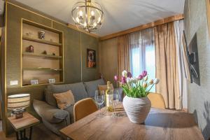 Φωτογραφία από το άλμπουμ του M&S House στην Όλμπια