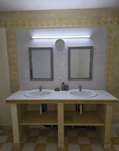 Billede fra billedgalleriet på Appartement au centre de Fribourg, 3 chambres i Fribourg + 8 billeder