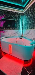 Imagine din galeria proprietății Apartament CZARNA PERŁA SPA în Rzeszów