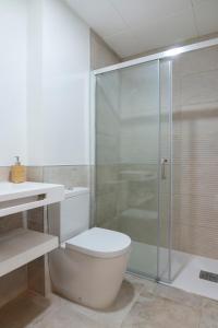 Ένα μπάνιο στο Luxury 2 bedroom Plaza Alcantara