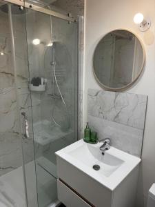 Ένα μπάνιο στο Charming cozy house near Paris and Disney +18 φωτογραφίες