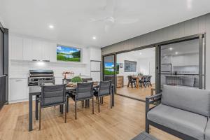 Η κουζίνα ή μικρή κουζίνα στο #15 Highview