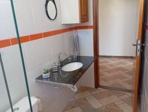 Et badeværelse på Vista Montanha Sagrada + 15 billeder