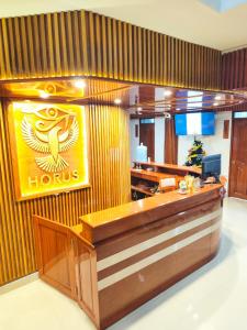 Ο χώρος του λόμπι ή της ρεσεψιόν στο Horus Suite Hotel