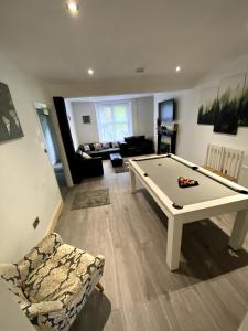 Χώρος καθιστικού στο Valley Facing Home Sleeps 8