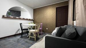 Χώρος καθιστικού στο Executive Apartment Escazú