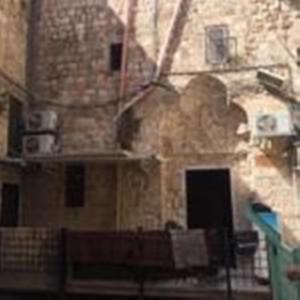 Το κτήριο όπου στεγάζεται  το hostel