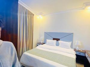 Φωτογραφία από το άλμπουμ του مريم بنت منصور الشيباني σε Quai