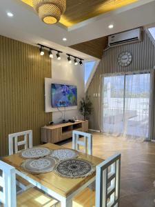 Μια τηλεόραση ή/και κέντρο ψυχαγωγίας στο Quatra Belle Villa