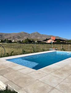 Swimmingpoolen hos eller tæt på Casa Fika